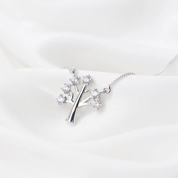 Jewelry - 925 Sterling Silver CZ Tree Necklace